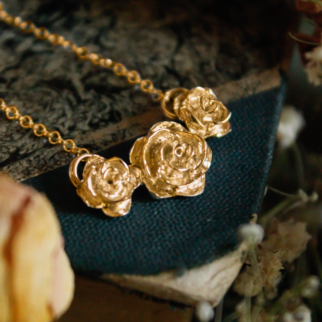 Colgante Rosas dorado