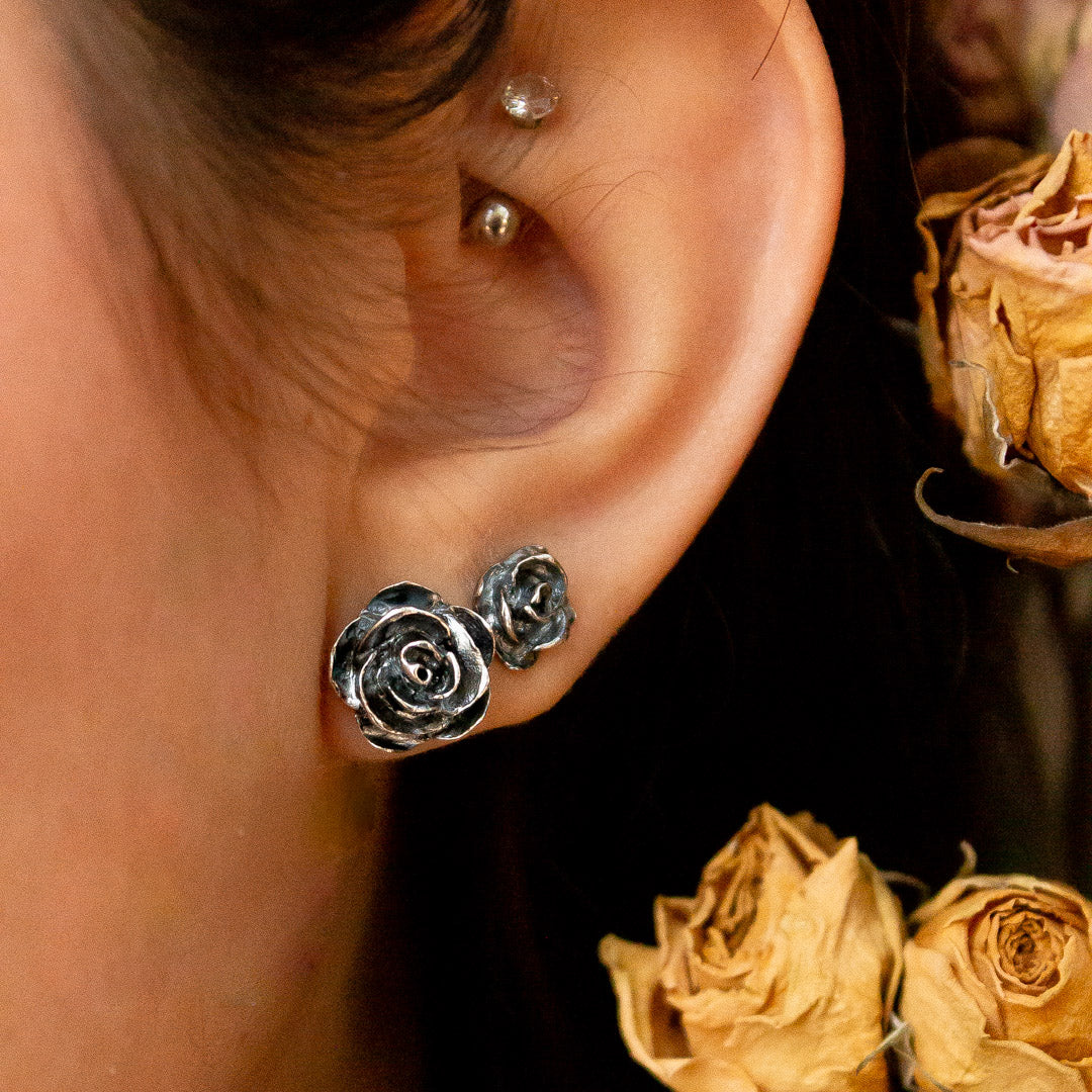 Aros Rosa pequeña plata envejecida