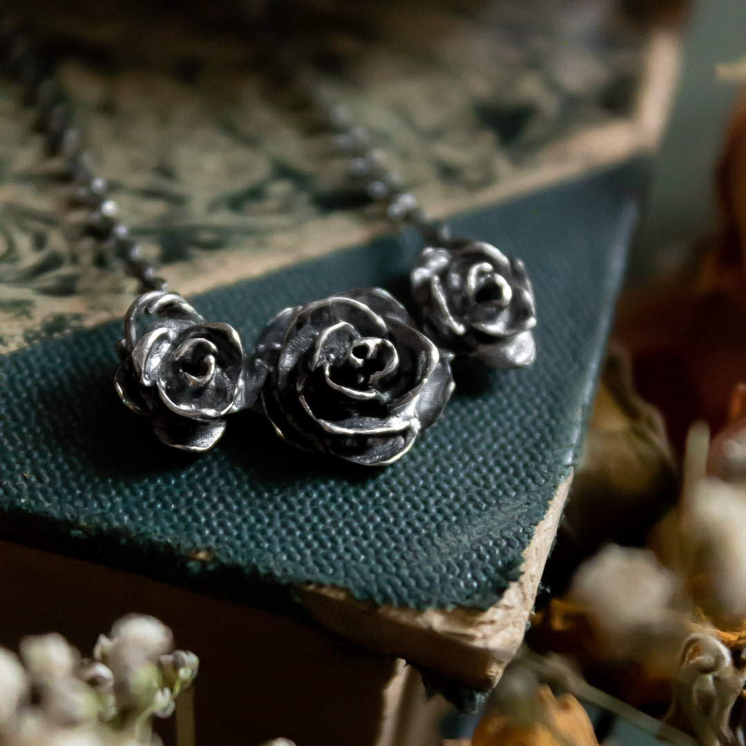 Colgante Rosas plata envejecida