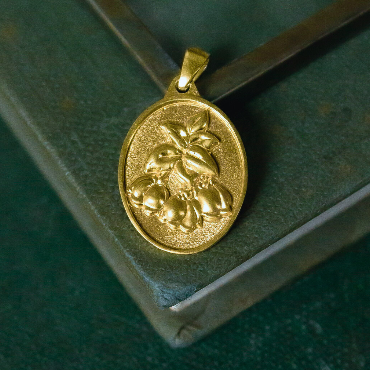 Medallita Murta Dorada