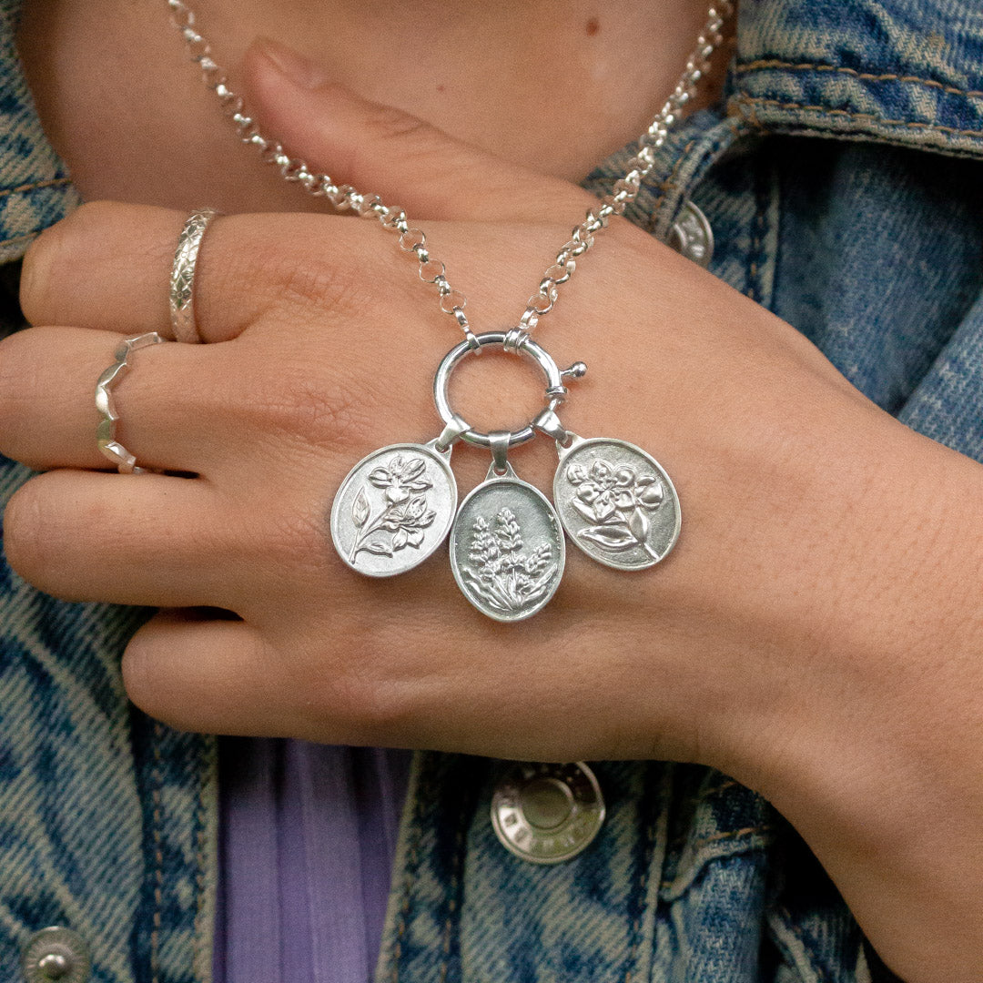 Medallita de Copihue