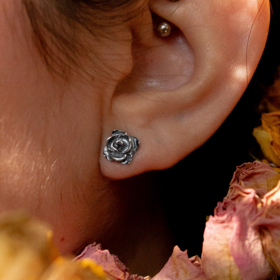 Aros Rosa pequeña plata envejecida